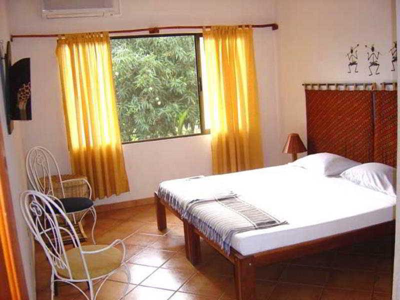 Hotel Laguna Del Cocodrilo تاماريندو المظهر الخارجي الصورة