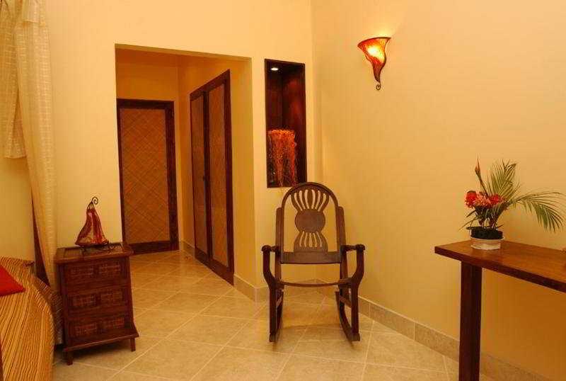 Hotel Laguna Del Cocodrilo تاماريندو المظهر الخارجي الصورة