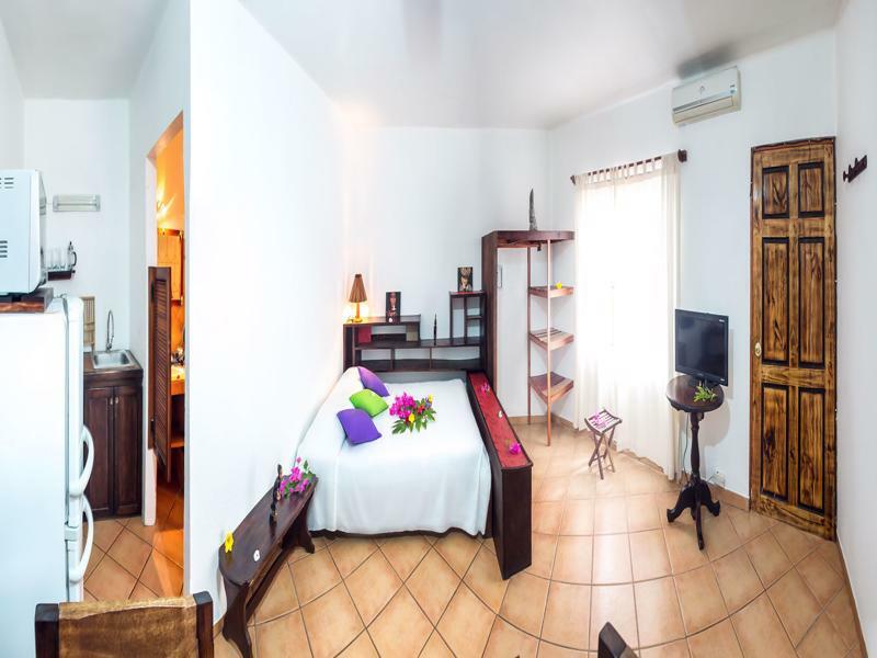 Hotel Laguna Del Cocodrilo تاماريندو المظهر الخارجي الصورة